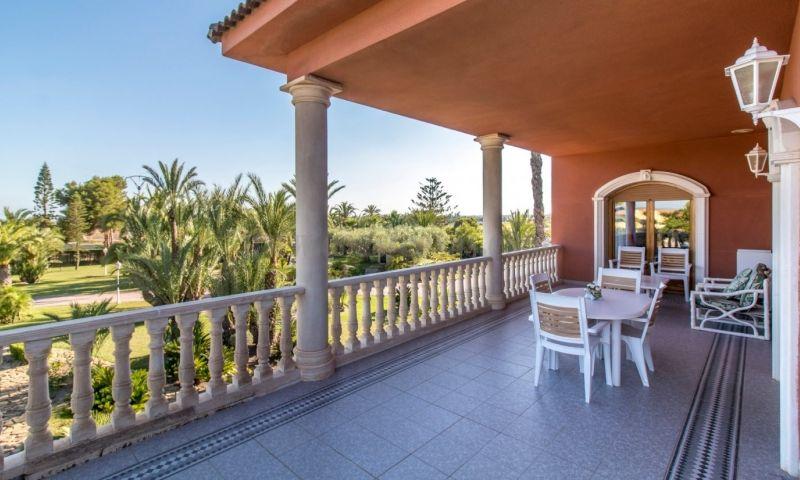 Verkoop van villa in Elche
