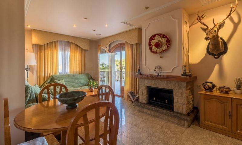 For sale of villa in Elche