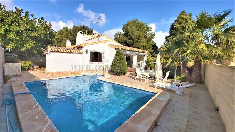 For sale of villa in Torrevieja