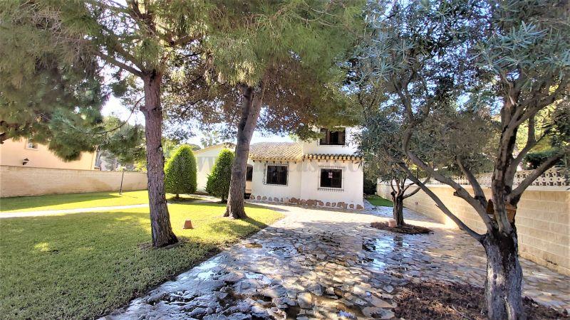 For sale of villa in Torrevieja
