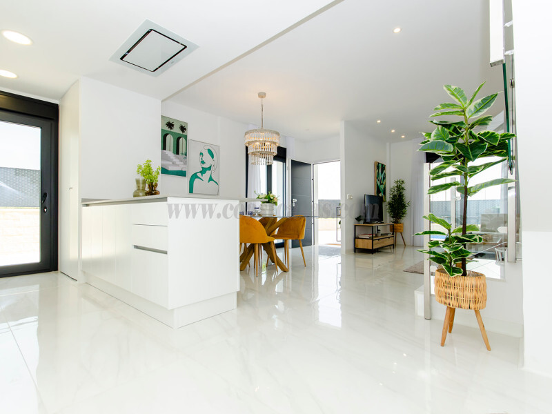 Venta de villa en Orihuela