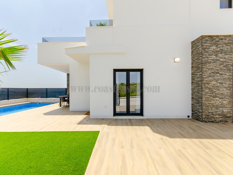 Venta de villa en Orihuela