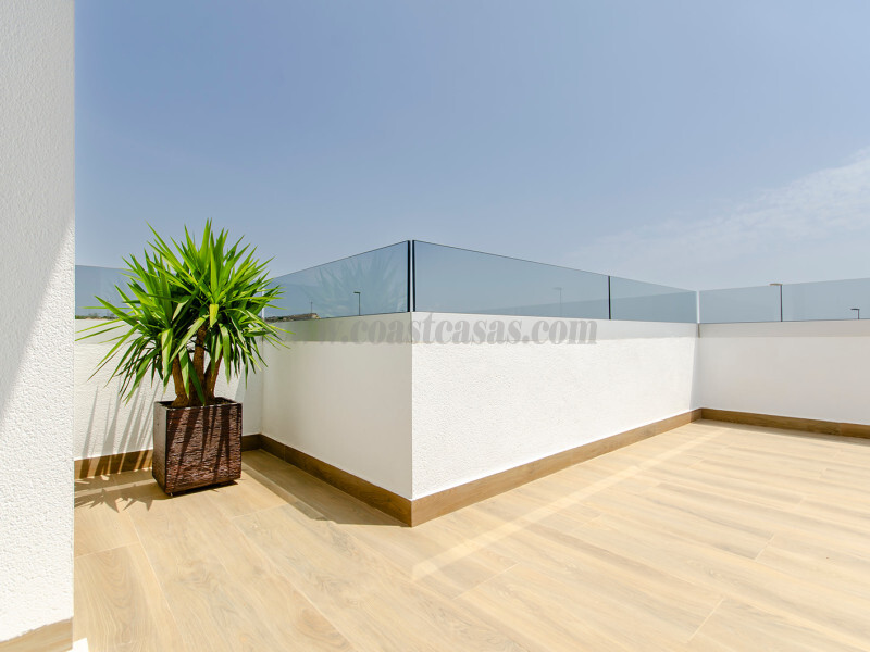 Venta de villa en Orihuela