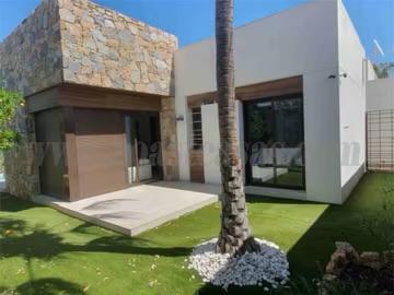 Venta de chalet en Orihuela Costa