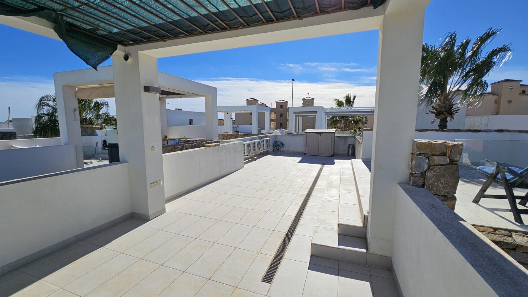 Venta de chalet en Orihuela Costa