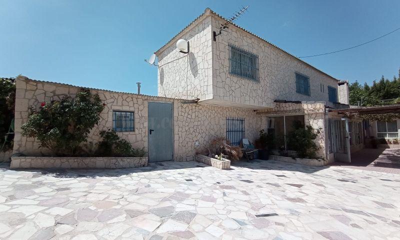 For sale of villa in Hondón De Las Nieves