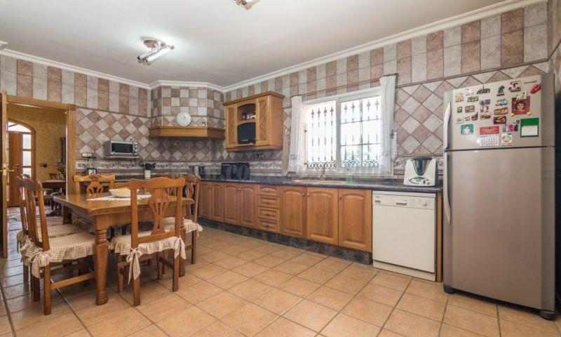 For sale of villa in Crevillente