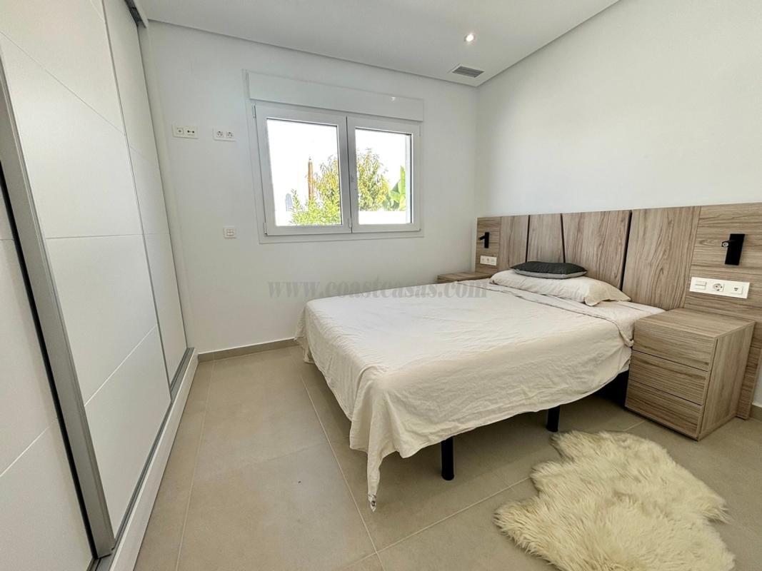 Venta de villa en Rojales