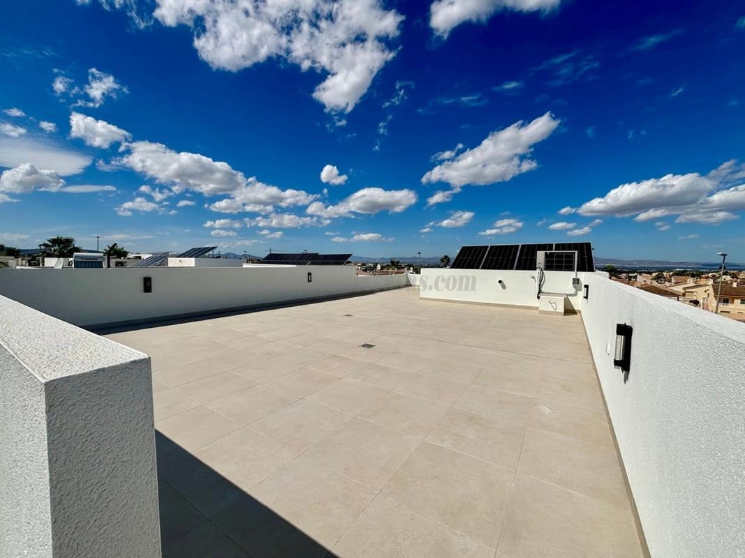 Venta de villa en Rojales