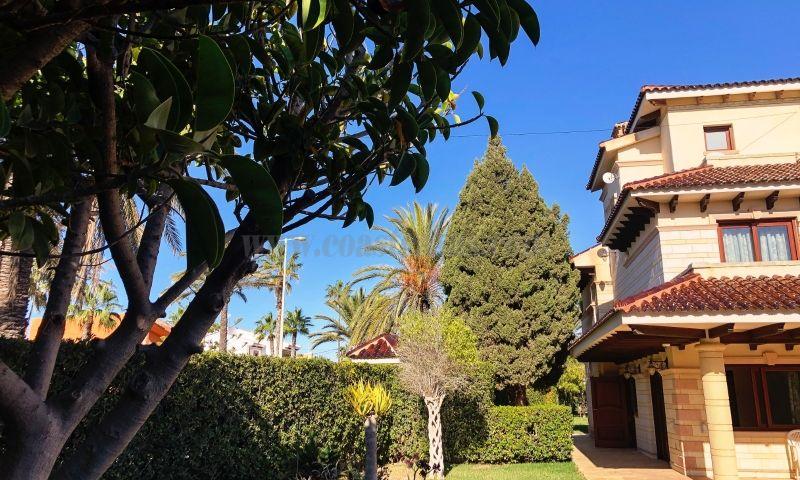 For sale of villa in Orihuela Costa