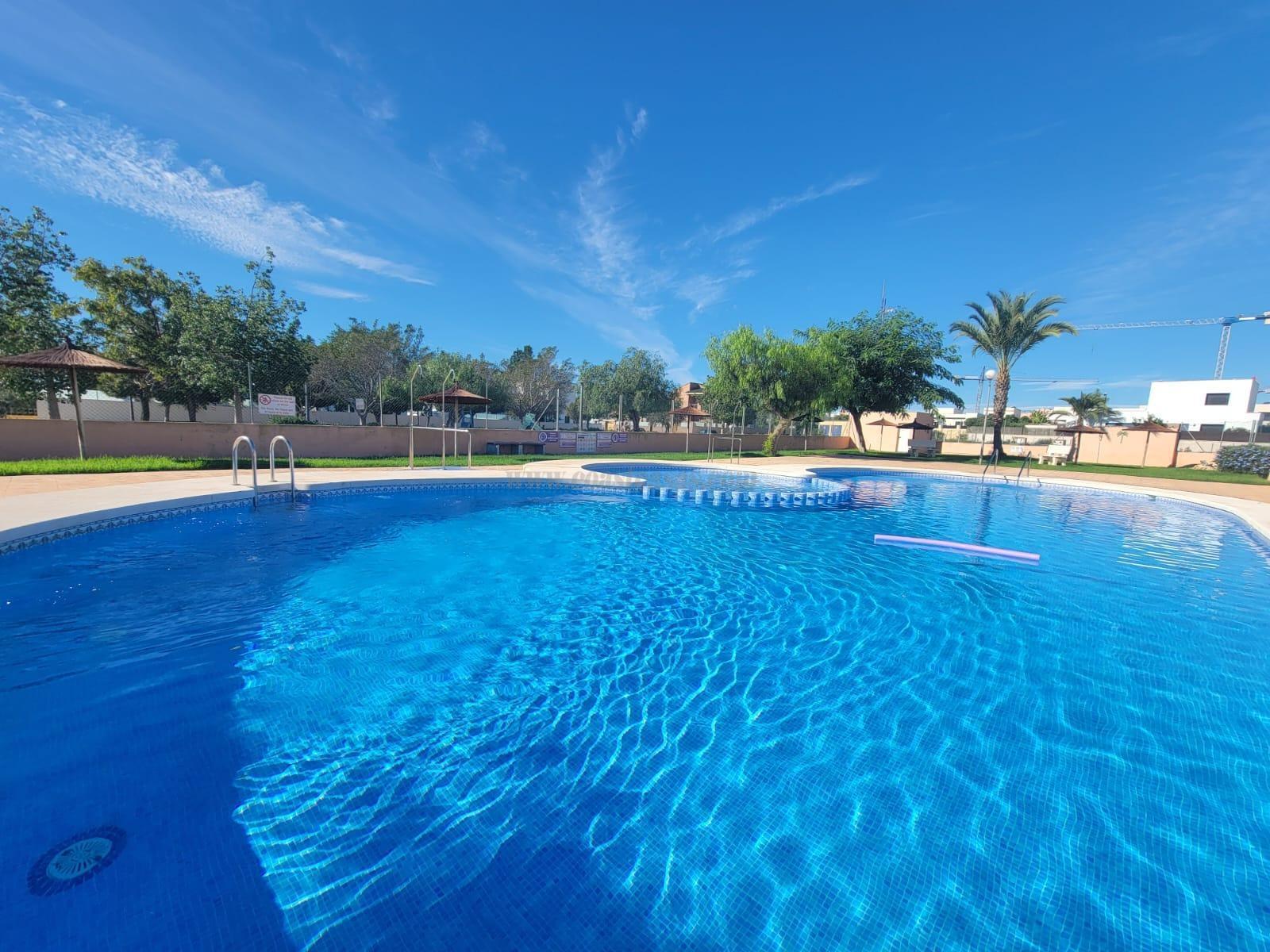 Venta de chalet en Los Montesinos