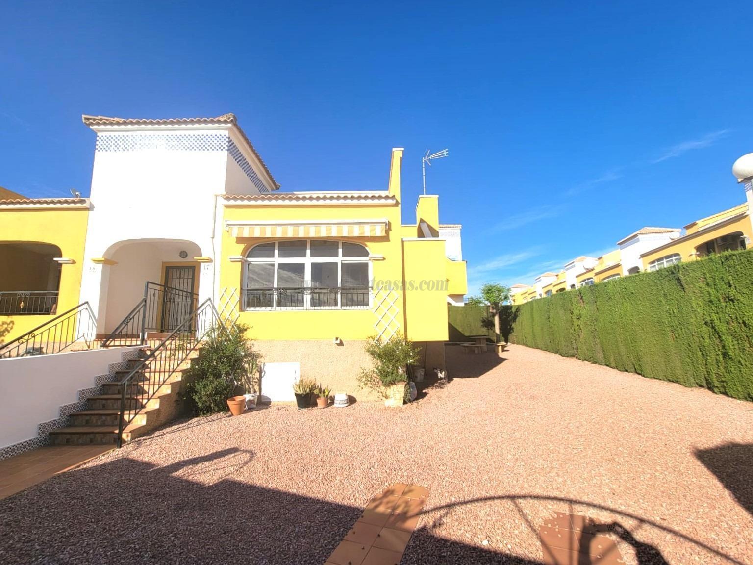 Venta de chalet en Los Montesinos