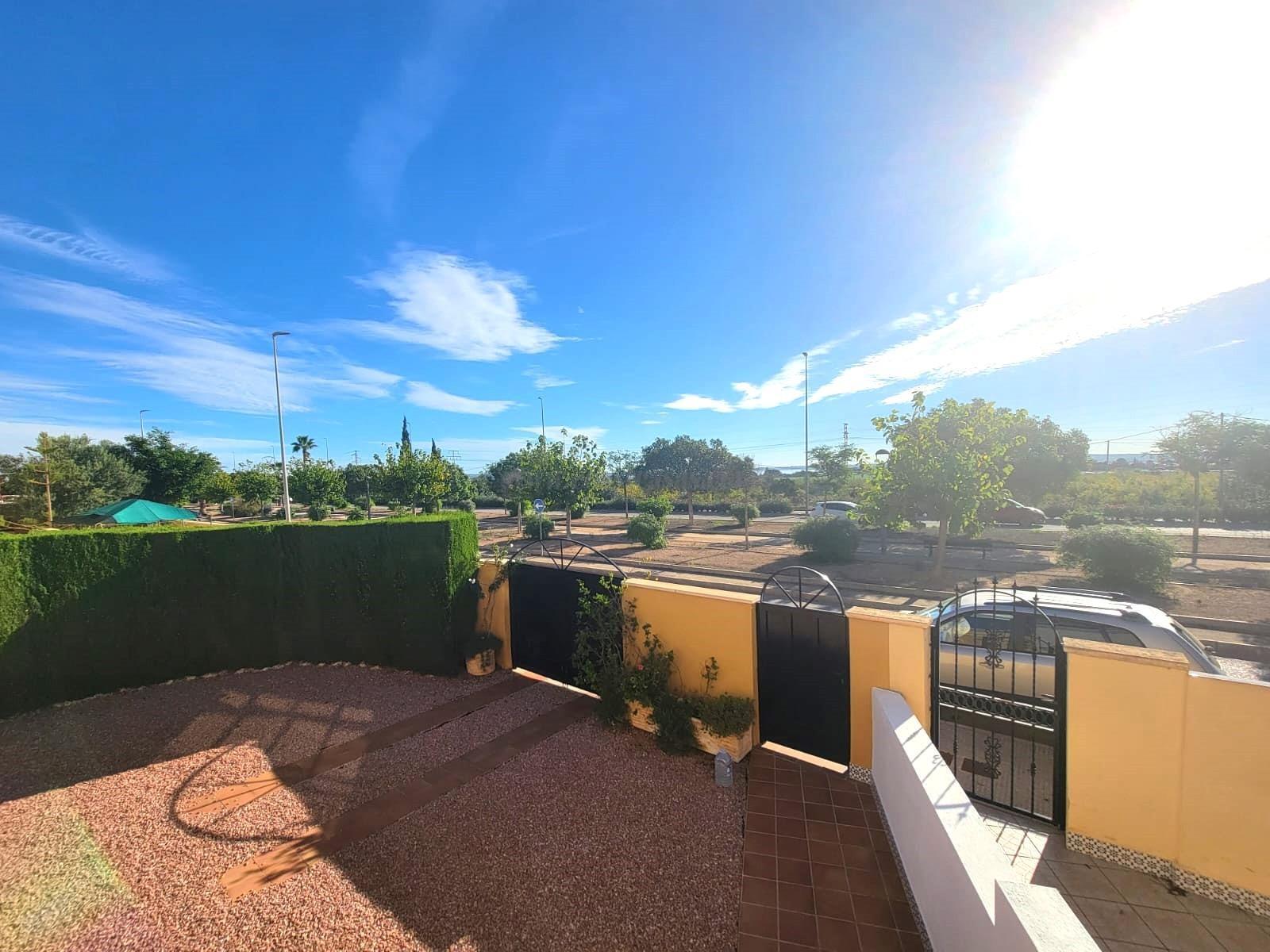 Venta de chalet en Los Montesinos