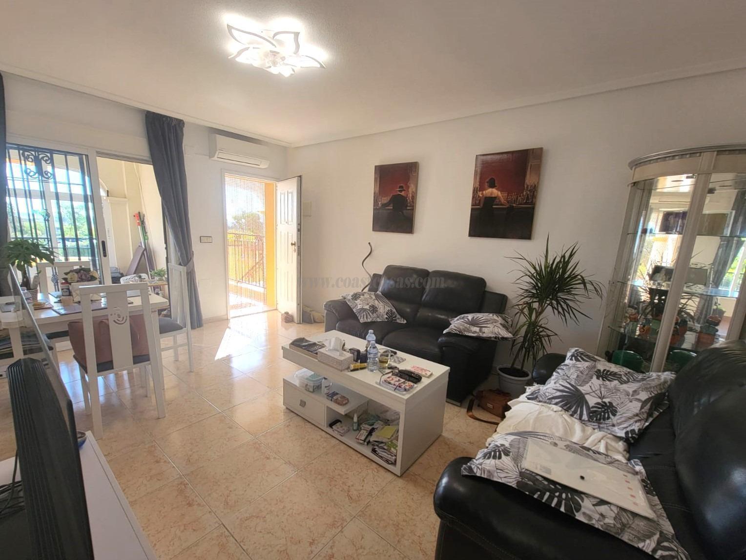 Venta de chalet en Los Montesinos
