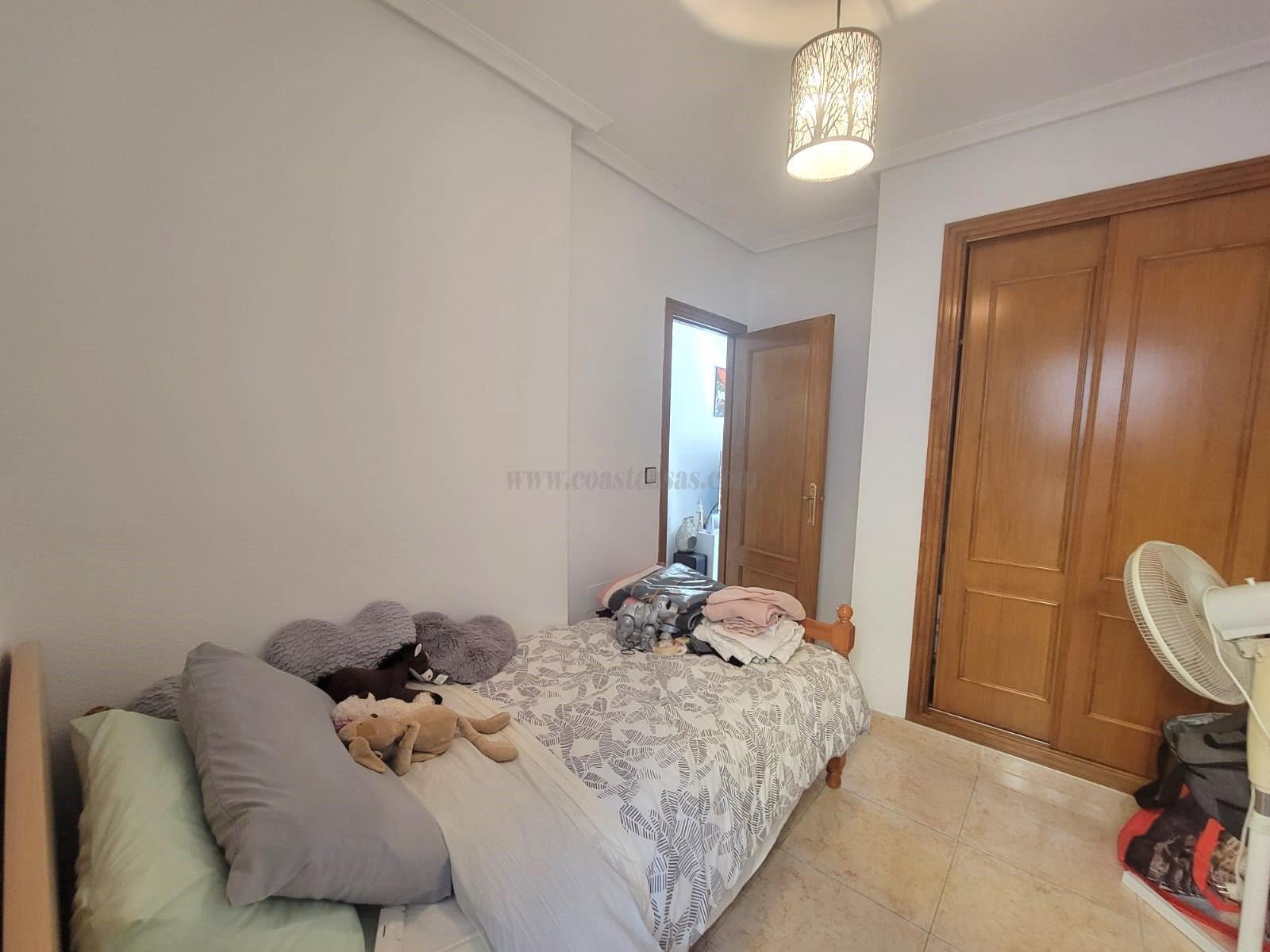 Venta de chalet en Los Montesinos