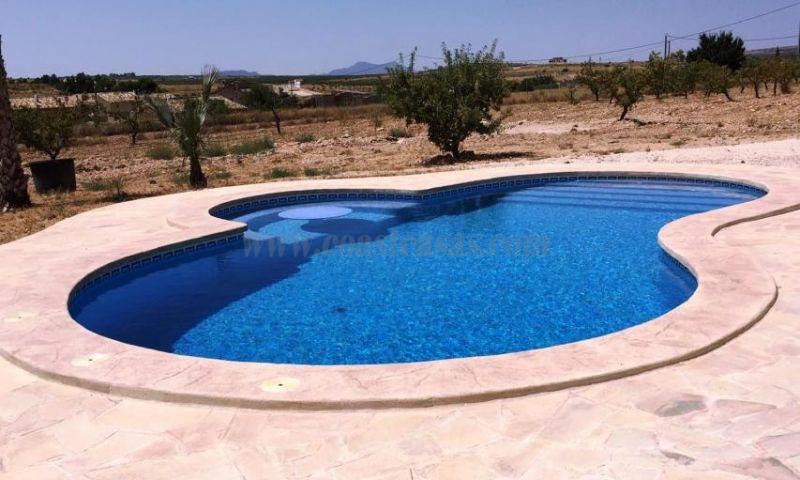 For sale of villa in Pinós