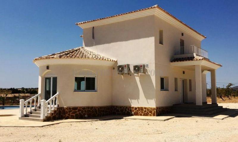 For sale of villa in Pinós