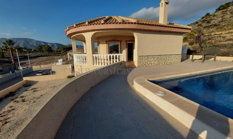 For sale of villa in Hondón De Las Nieves
