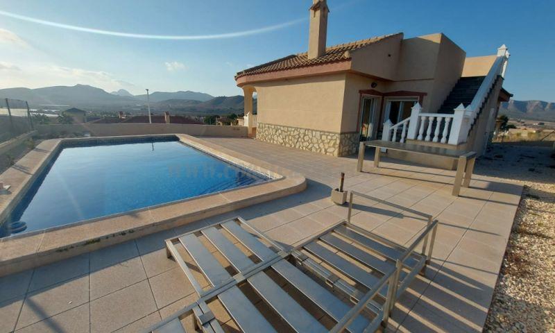 For sale of villa in Hondón De Las Nieves