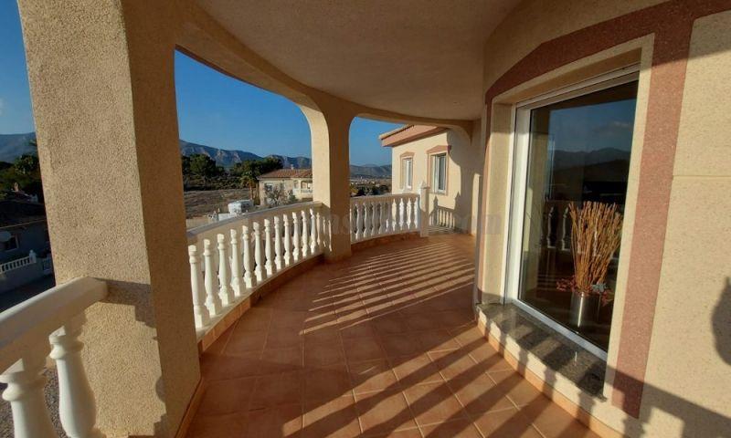 For sale of villa in Hondón De Las Nieves