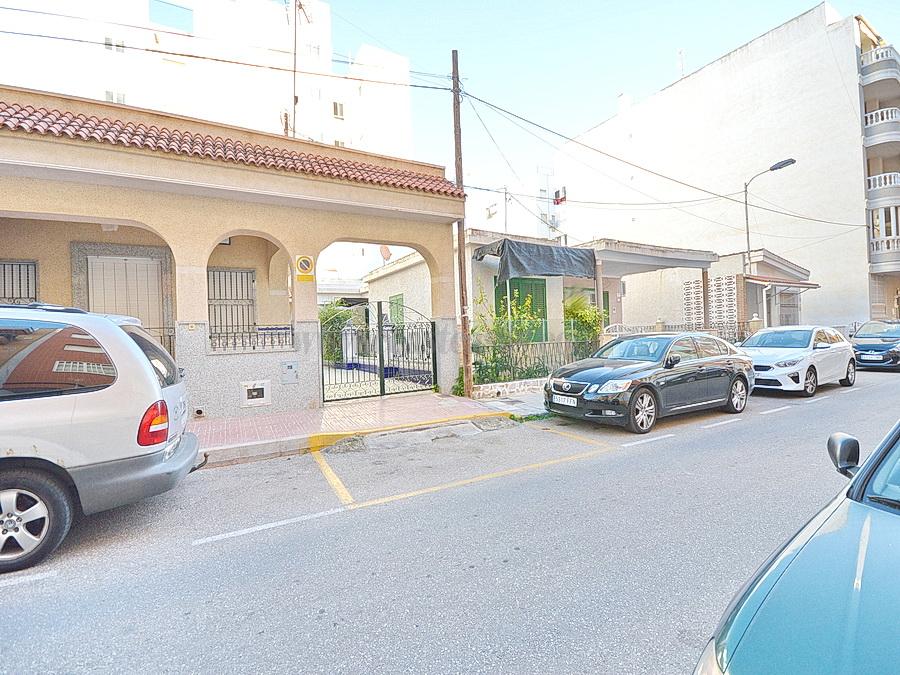 Продажа от

 Земельные участки на Torrevieja
