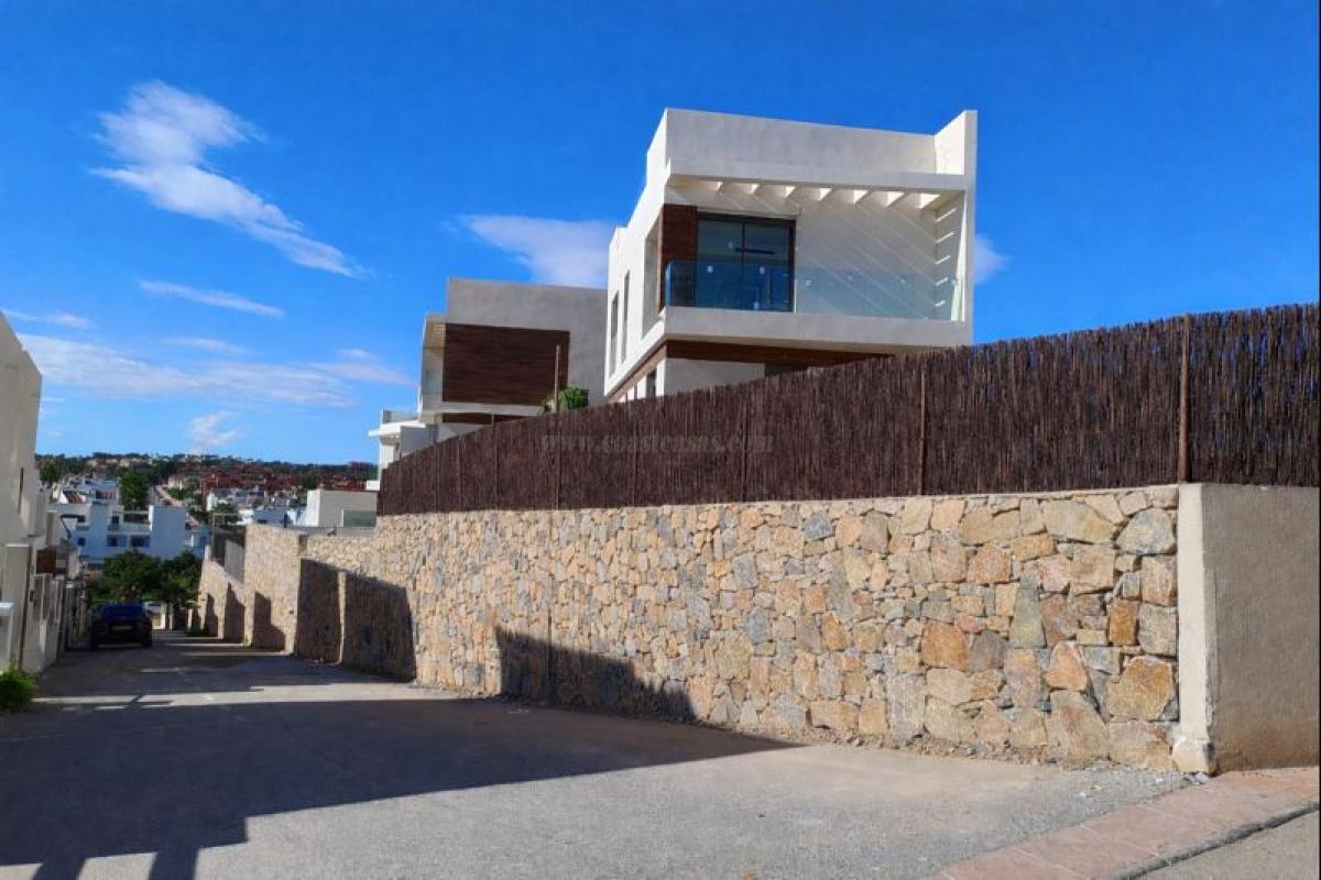 Venta de villa en Orihuela