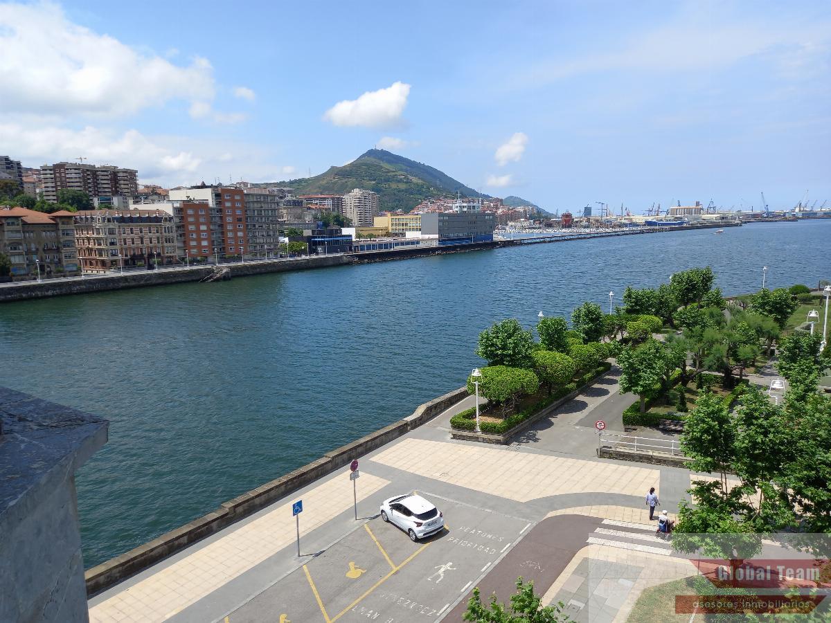 For sale of flat in Getxo