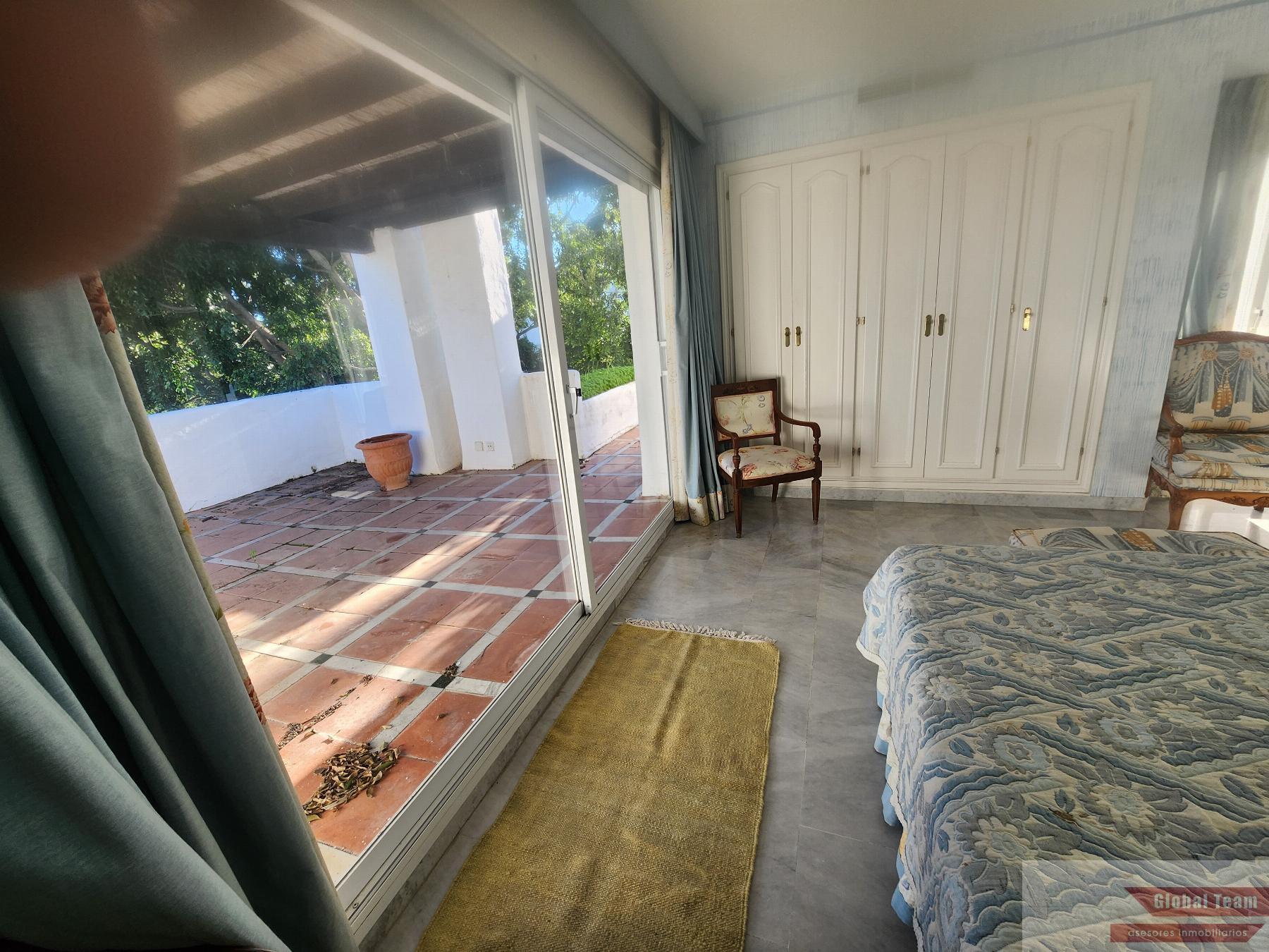 Venta de Ático en Estepona