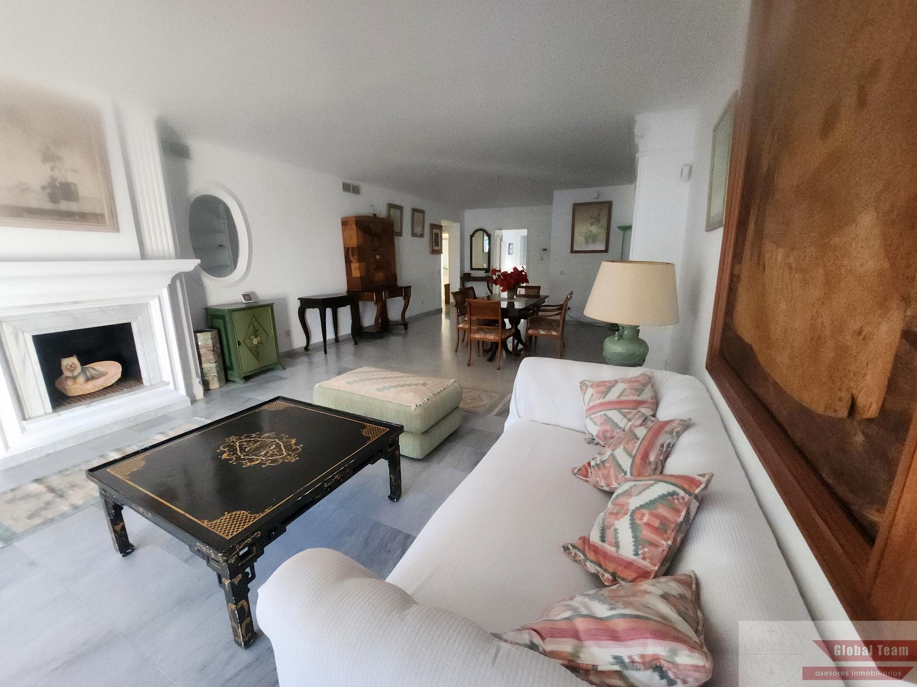 Venta de Ático en Estepona