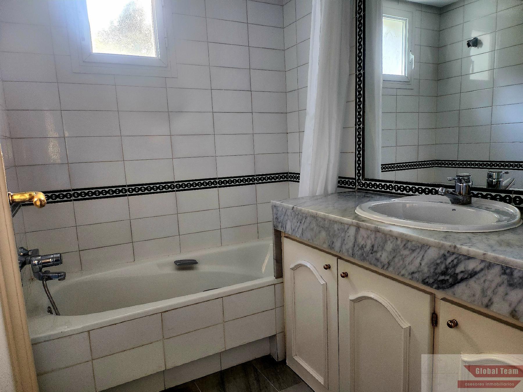 Venta de Ático en Estepona