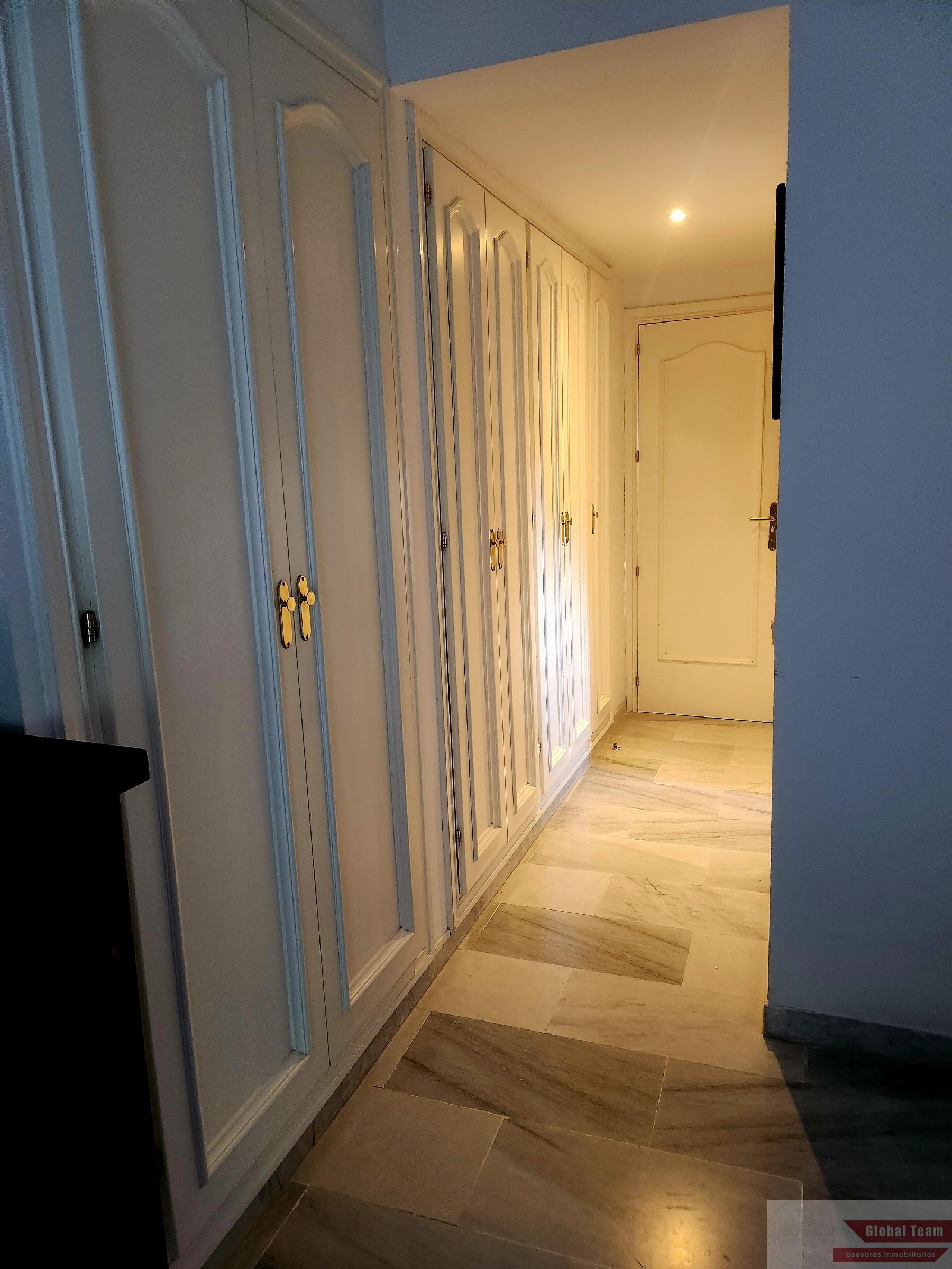 Venta de Ático en Estepona