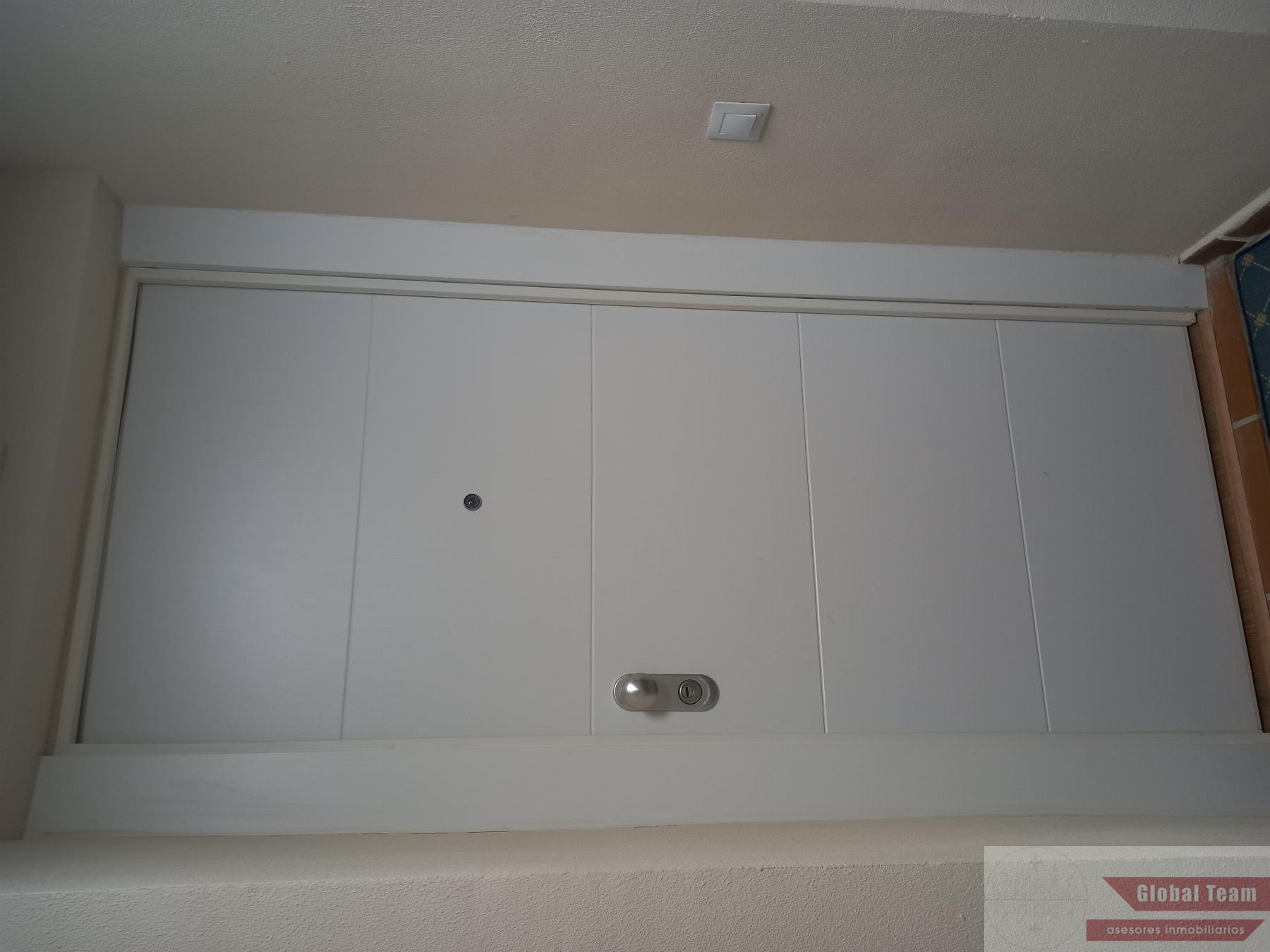 Venta de piso en Estepona