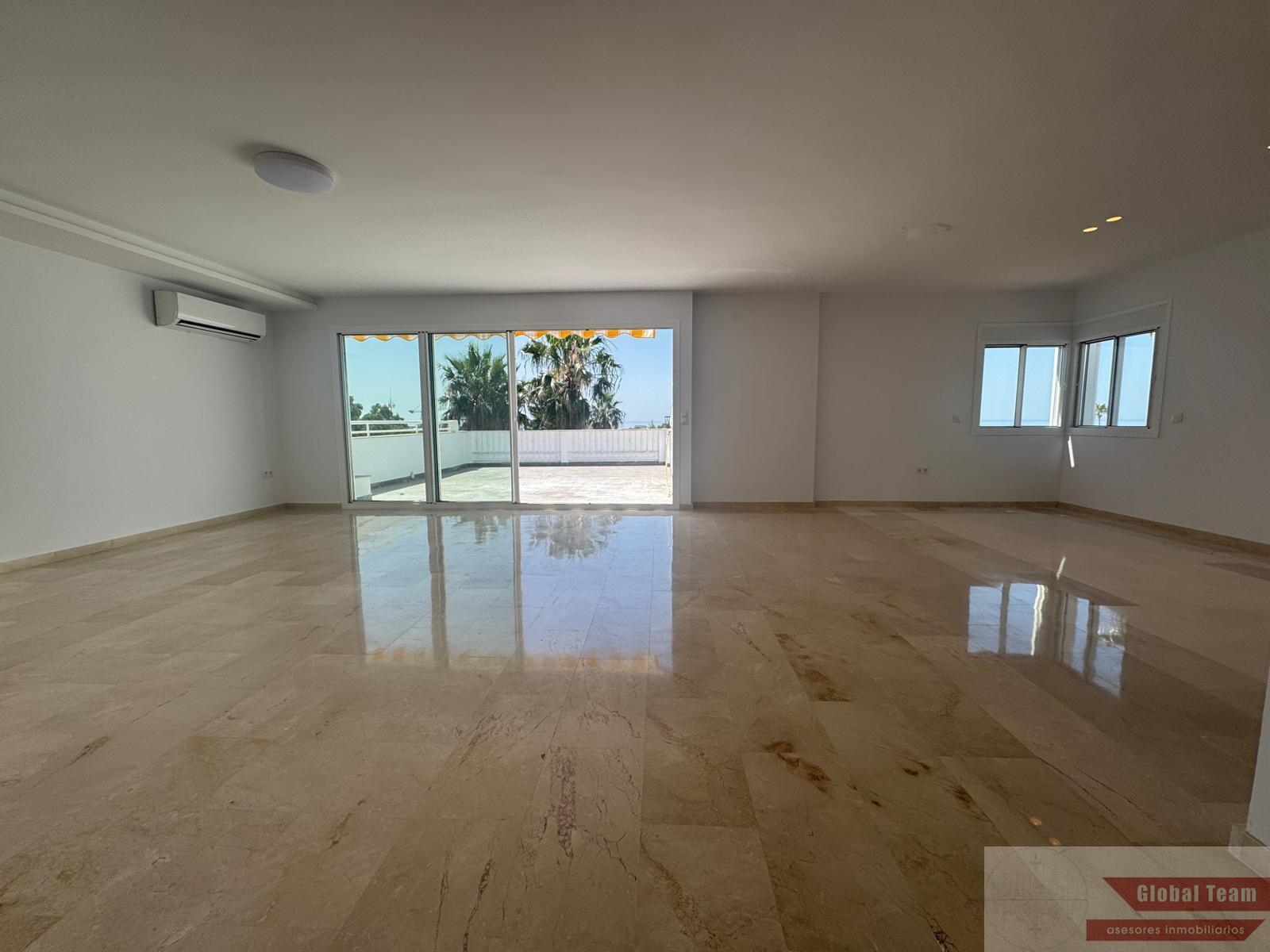 Venta de piso en Estepona