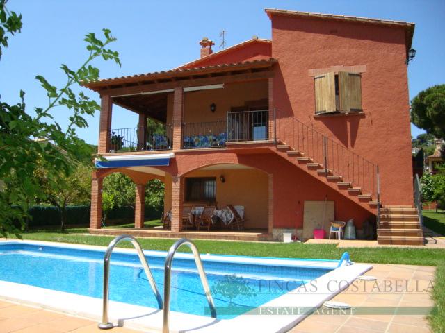 Venta de villa en Calonge