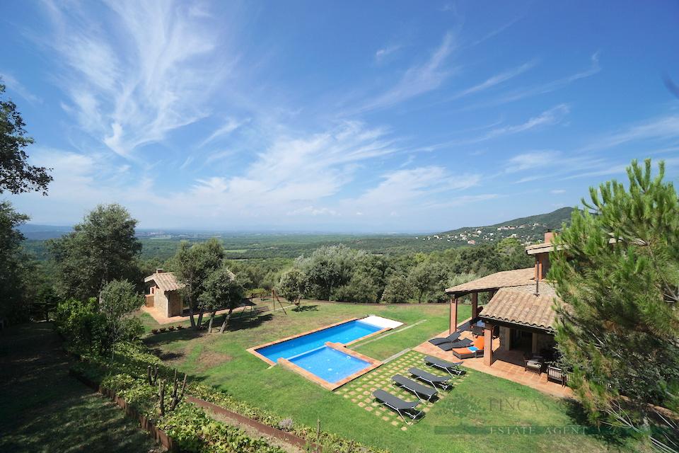 For sale of villa in Santa Cristina d Aro