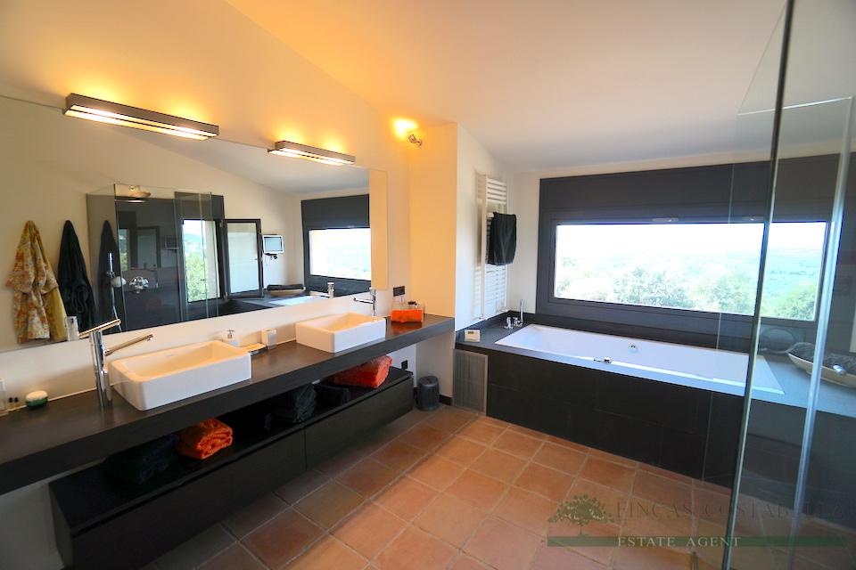 For sale of villa in Santa Cristina d Aro
