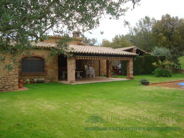 Venta de masía en Santa Cristina D´aro