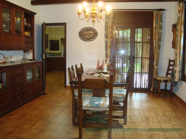 Venta de masía en Santa Cristina D´aro