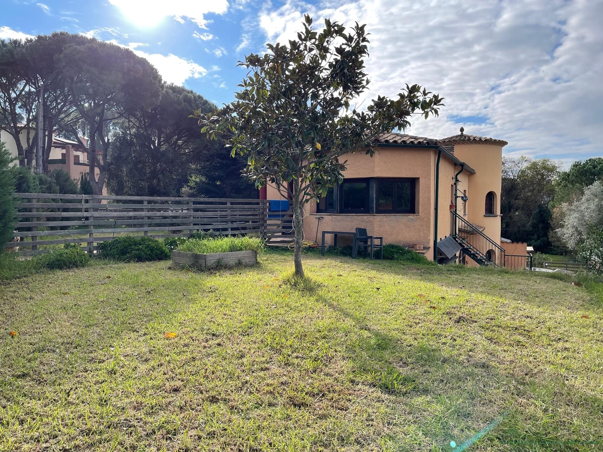 Venta de villa en Santa Cristina D´aro