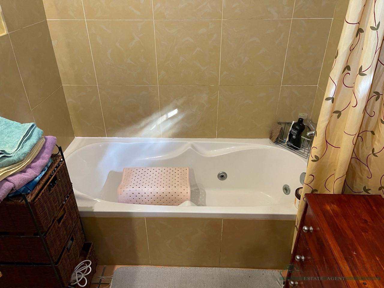 Salg av villa i Santa Cristina D´aro