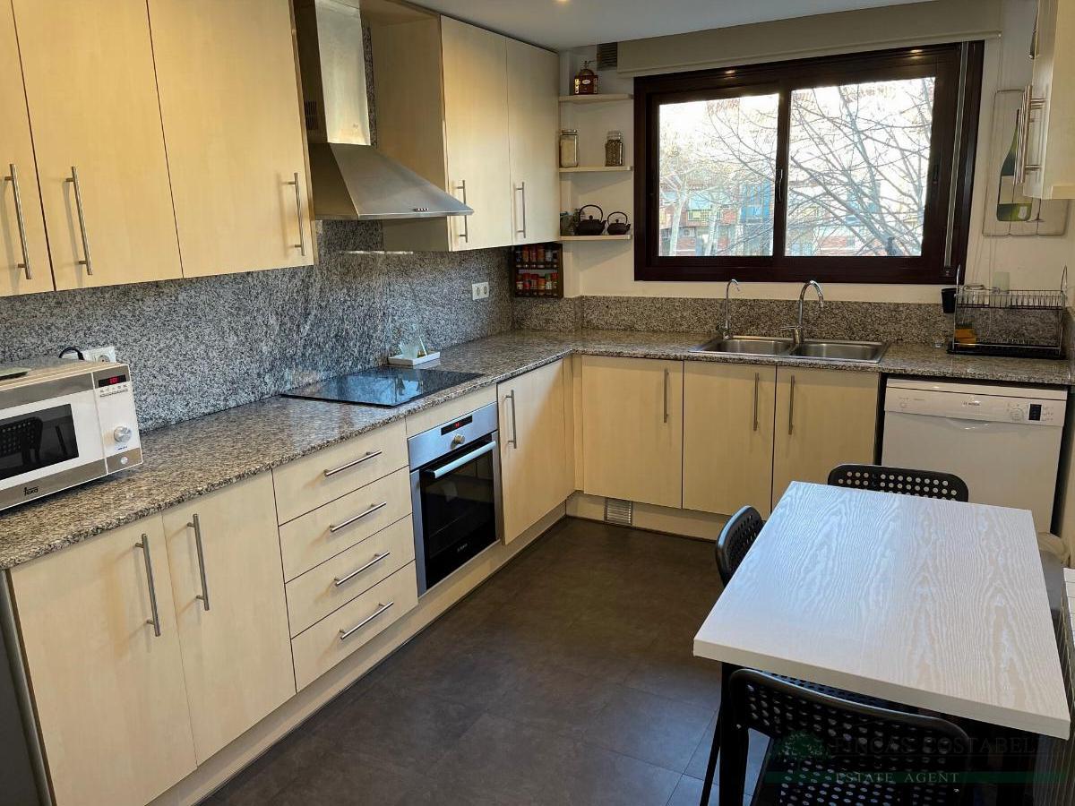 For sale of apartment in Palamós