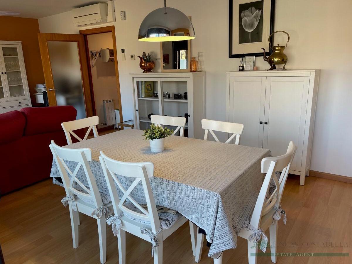 For sale of apartment in Palamós