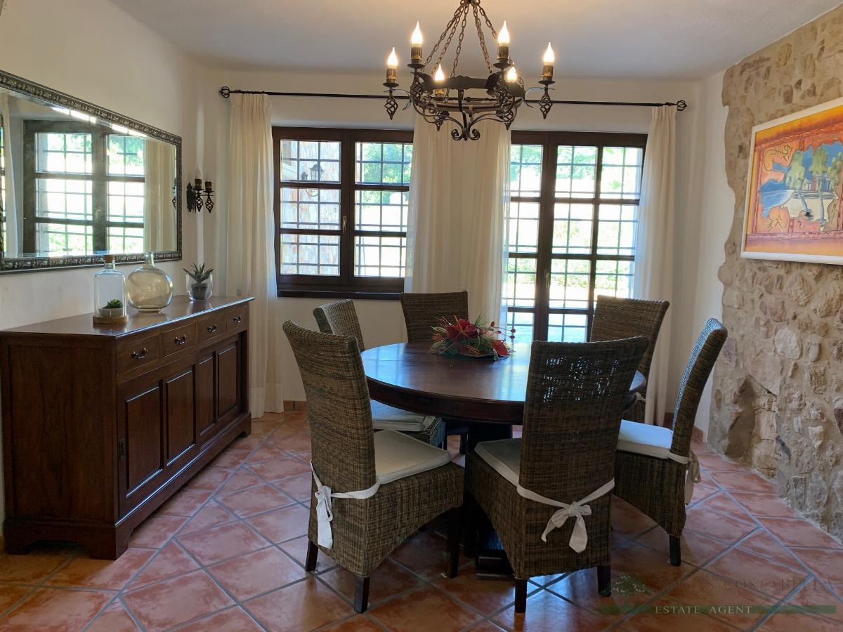 Venta de masía en Santa Cristina D´aro