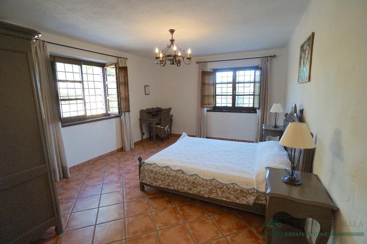 Venta de masía en Santa Cristina D´aro