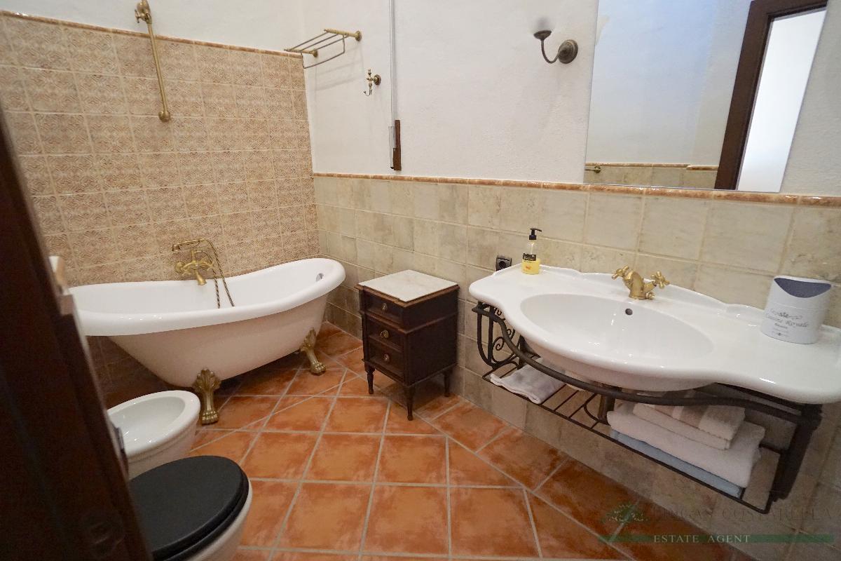 Venta de masía en Santa Cristina D´aro