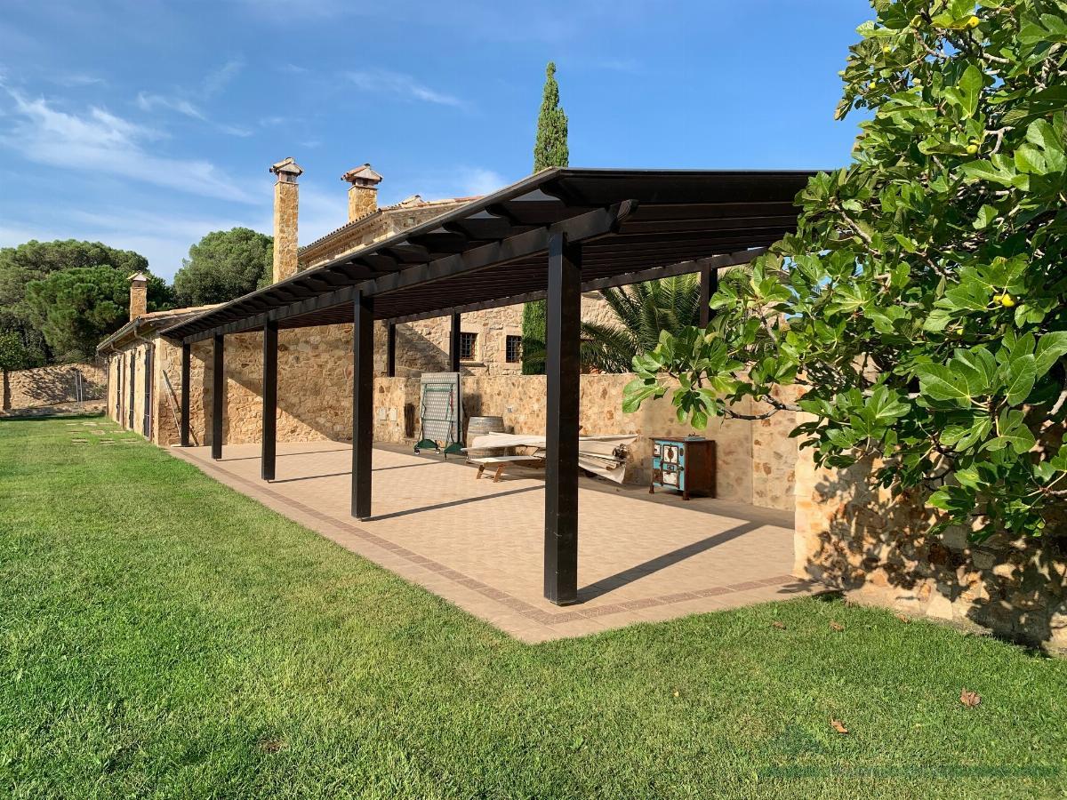 Venta de masía en Santa Cristina D´aro