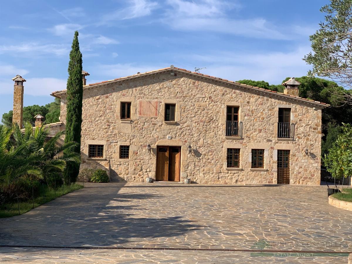 Venta de masía en Santa Cristina D´aro