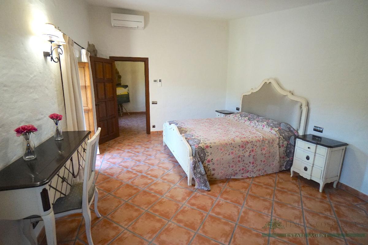 Venta de masía en Santa Cristina D´aro
