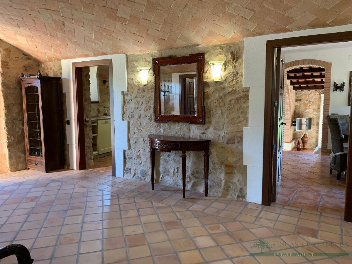 Venta de masía en Santa Cristina D´aro