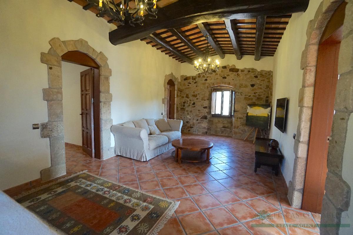 Venta de masía en Santa Cristina D´aro